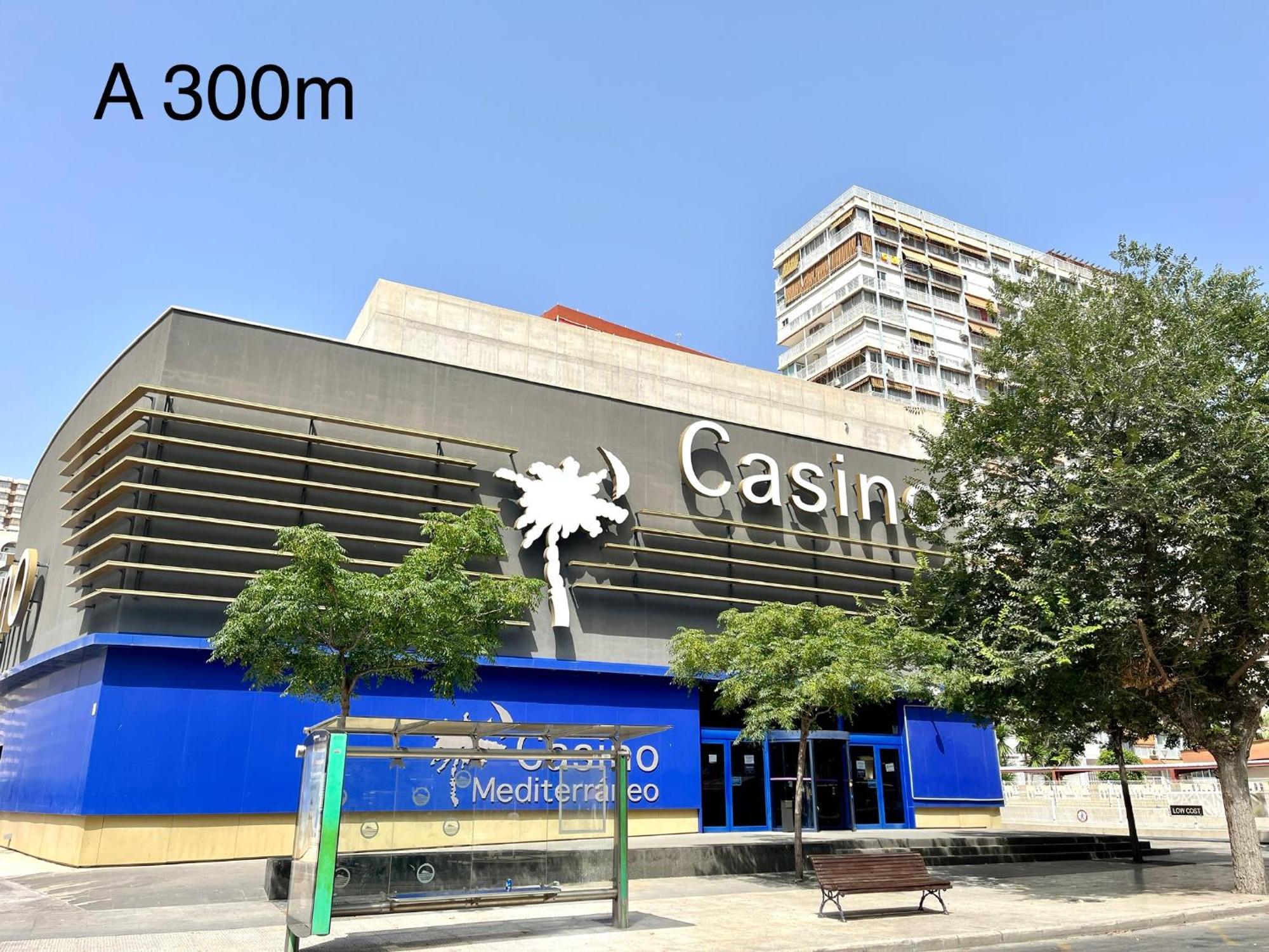Ducado 13 Playa Benidorm Apartment Екстериор снимка